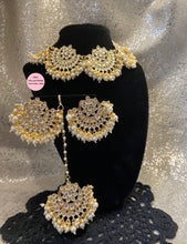 Load image into Gallery viewer, Beautiful Kundan Gold Choker Set - 3 Colors