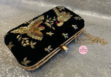 Load image into Gallery viewer, Black Gold Birds Velvet Clutch