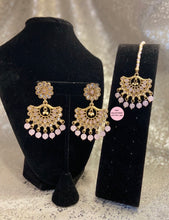 Load image into Gallery viewer, Golden Polki Earrings Tikka Set