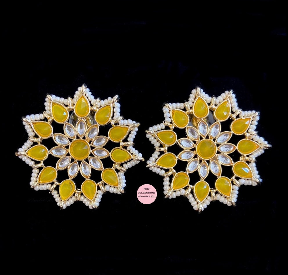 Lightweight Kundan Star Studs - 5 colors