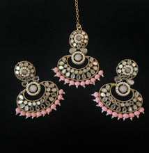 Load image into Gallery viewer, Mirrored Earrings Tikka Set - 6 colors