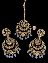 Load image into Gallery viewer, Lightweight Gold Earrings Tikka set