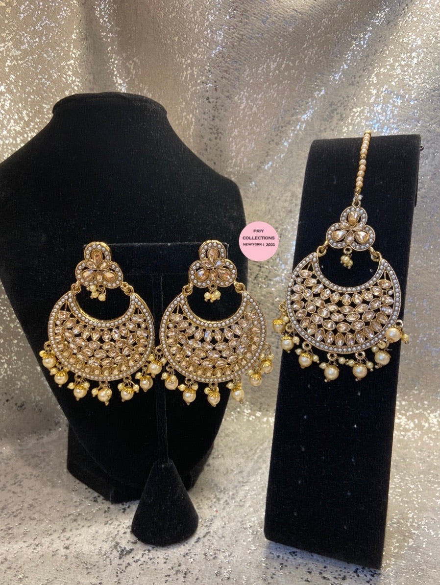 Golden Earrings Tikka Set