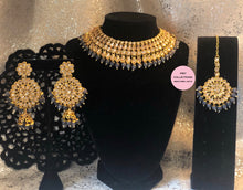 Load image into Gallery viewer, Grey Semi Choker Necklace Set