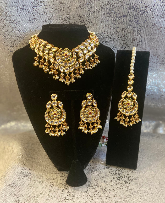 HQ Kundan Pearls complete set