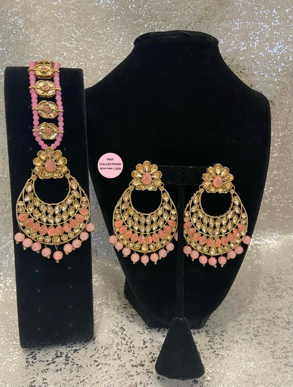 Chandbali Earrings Tikka Set - 2 Colors