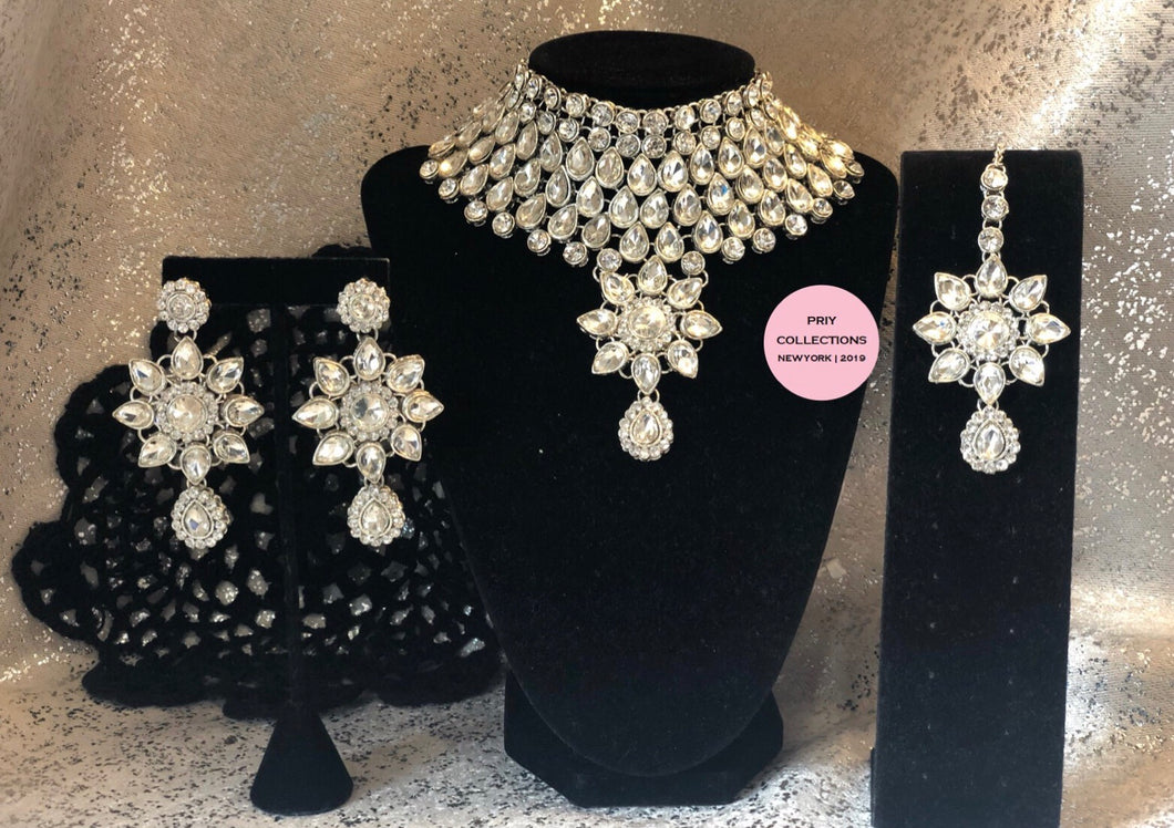 Heavy Look Silver Choker Set